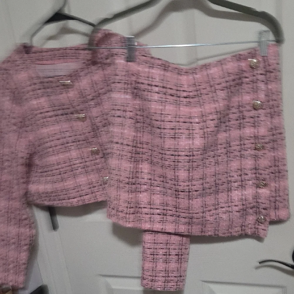 Pink Tweed Women's Jacket & Skirt Set - Picture 7 of 7